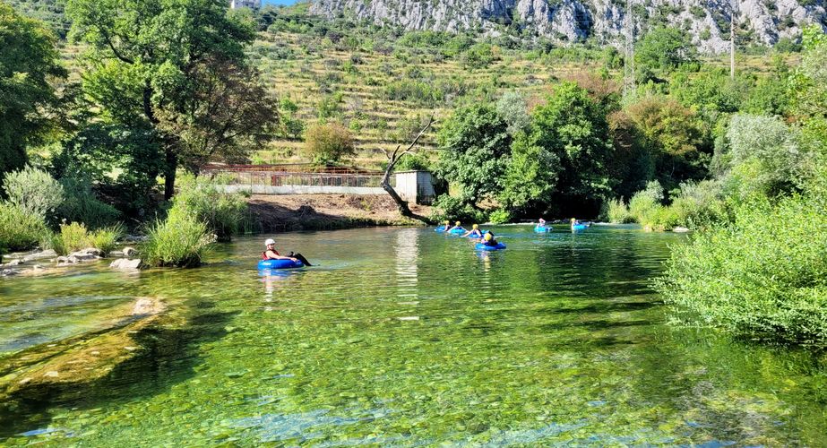 Rivertubing in Kroatie Rivertubing in Kroatie